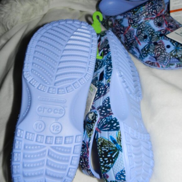 Crocs Purple Unisex-Adult  with Butterfly size BNWT!!🆕📦⌚🏃💨⚡🚚 - Picture 11 of 15